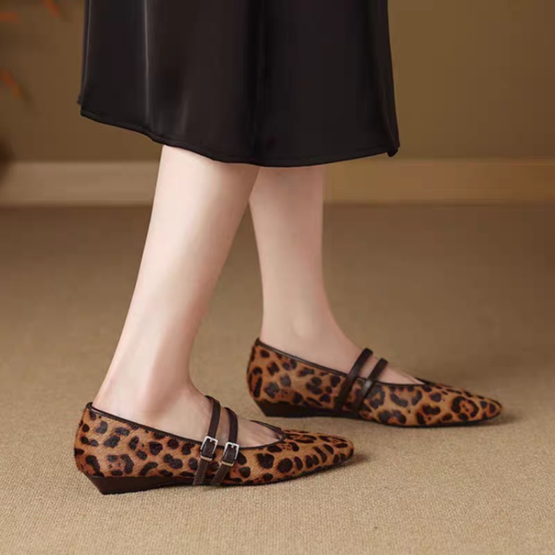 여성용 포인티드 토 캐주얼 로우힐 플랫 슈즈 레오파드  - Leopard Print Heels 리뷰 및 가격