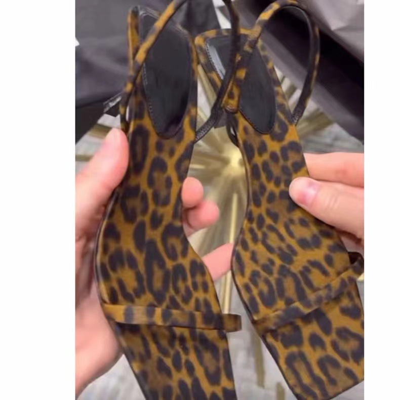 다목적 원피스 버클 하이힐 2025 여름 새로운 지적  - Leopard Print Heels 리뷰 및 가격